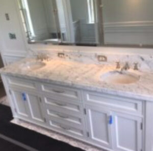 Deciding Between a Granite or Quartz Bathroom Countertop